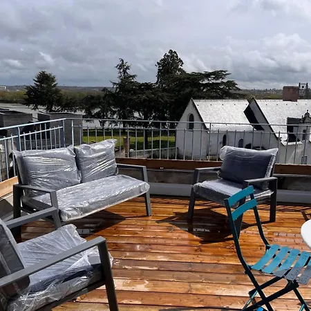 Grand Terrasse Vue Loire Et Chateau D'ancenis